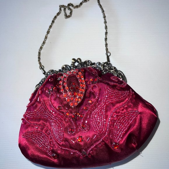 Red Vintage Style Clutch Wristlet Bag With Beads & Gems Detail - Picture 4 of 10